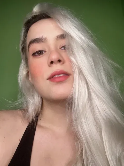 beannie OnlyFans Creator with natural body