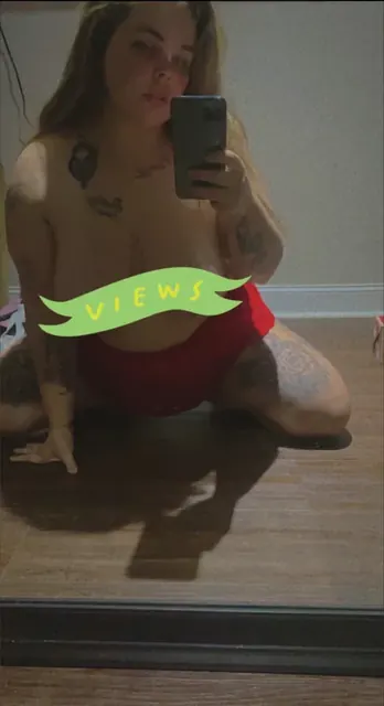 Sweetielynvippppp OnlyFans tattooed creator