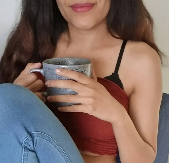 Lola OnlyFans creator with exclusive content