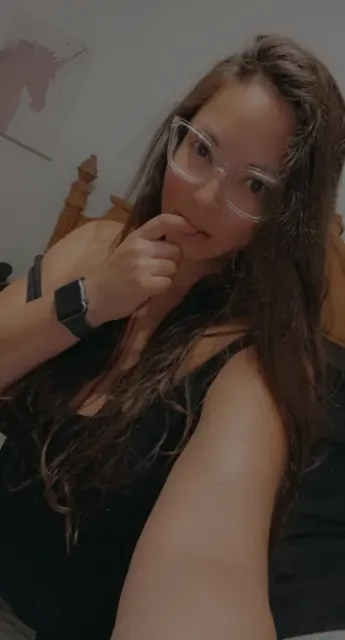 TastyUnicorn OnlyFans playful hotwife experience
