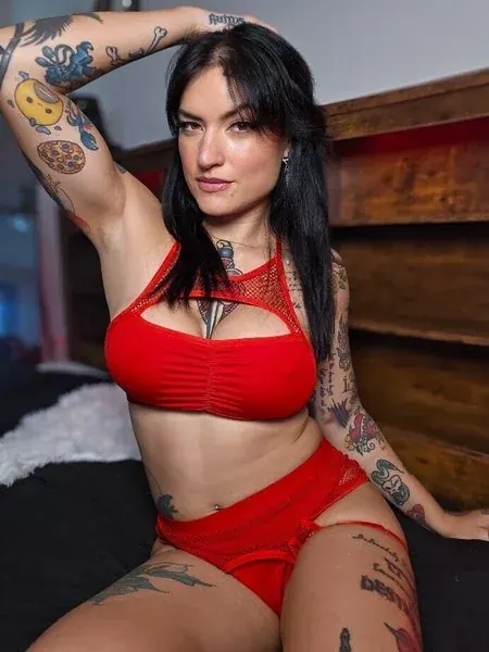 tatianavex OnlyFans tattooed brat