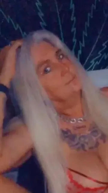TattedblondeCreator an Promo I OnlyFans tall blonde MILF