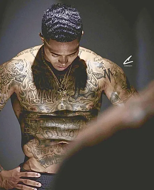 Tatted Fit OnlyFans tattooed fitness model