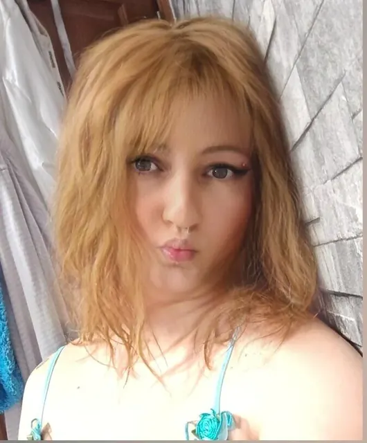 Teenishshemalefree OnlyFans trans creator