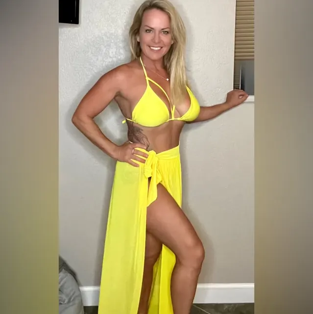 Swinger Step Mom OnlyFans creator with alluring content