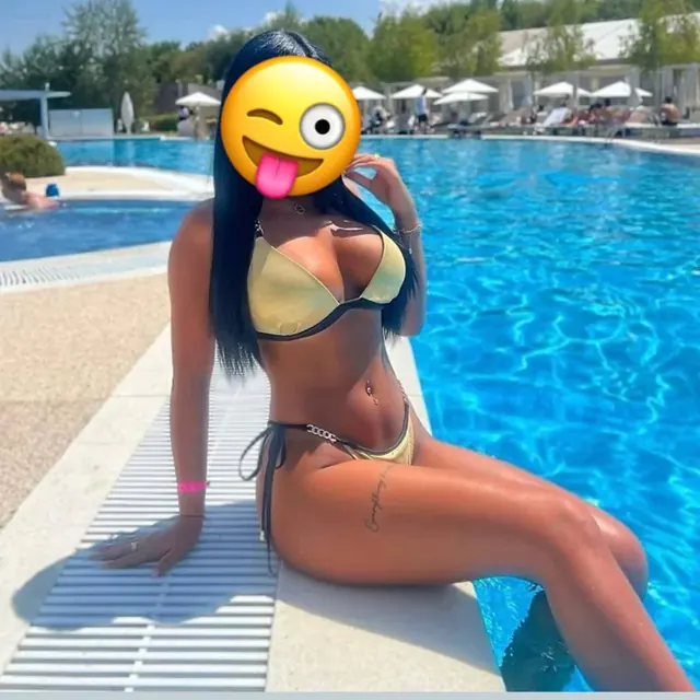 Thalia Velar OnlyFans creator with big tits