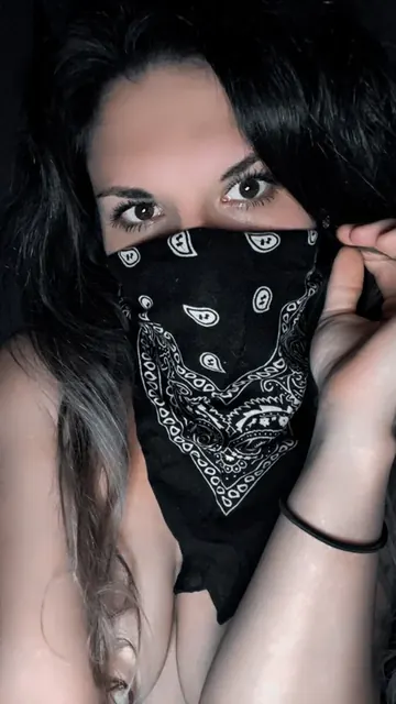 Desss OnlyFans creator with engaging content