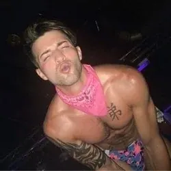 Thecaseyeverett OnlyFans athletic model
