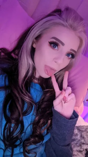 Sammy OnlyFans creator with engaging content