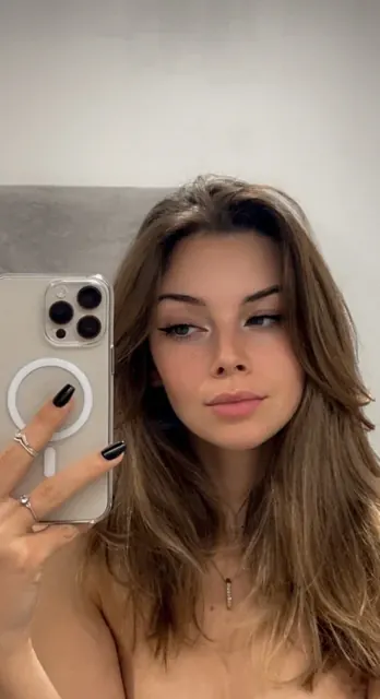 Hope Heaven OnlyFans petite girlfriend experience