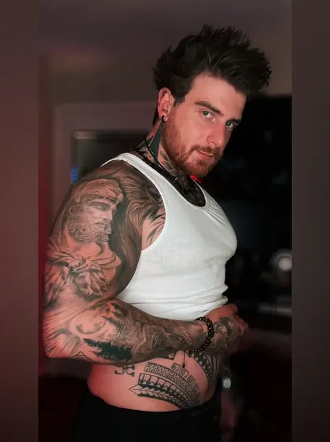 Thejordanpeek OnlyFans muscular creator