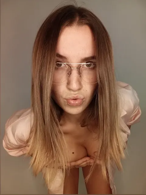 thelittlekela OnlyFans fun student