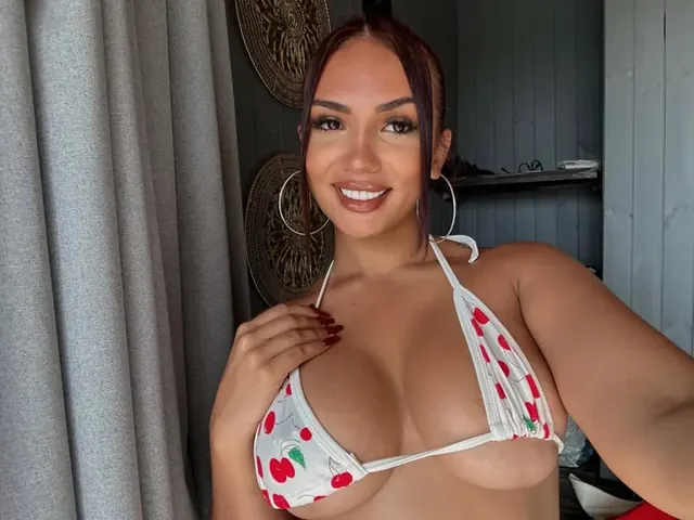 Cami OnlyFans exclusive content creator