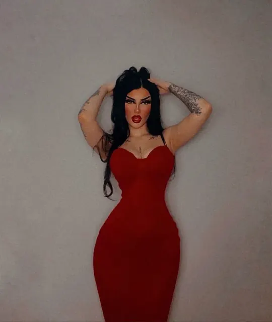 Tia Evans OnlyFans creator with tattoos