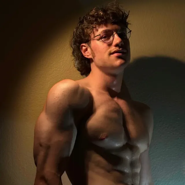 Timothy Champagne OnlyFans tall athletic male creator