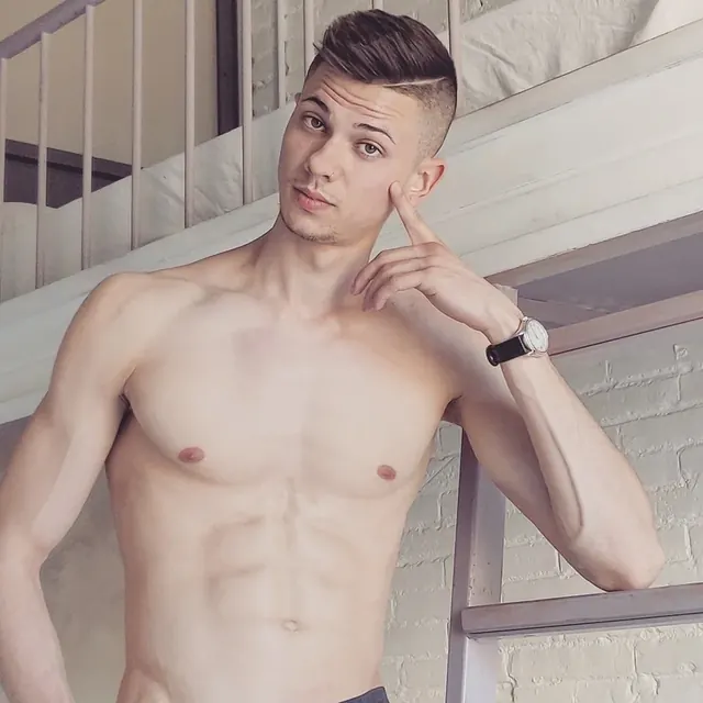 Tommycabrio OnlyFans Spanish actor profile