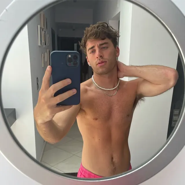 Touchdalight OnlyFans creator with exclusive content