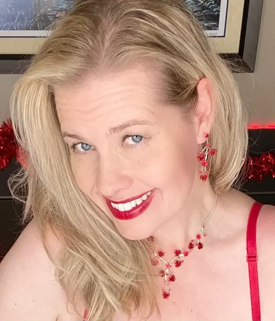 Traci Love OnlyFans creator with engaging content