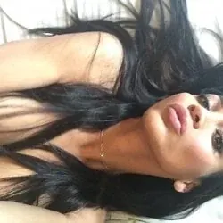 Yasmin Lee OnlyFans creator with exclusive content