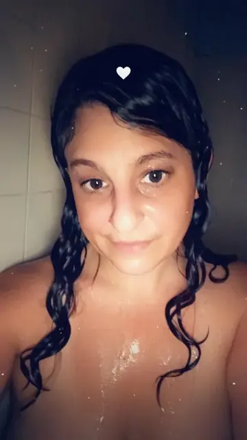 Gizmo OnlyFans Brunette Creator