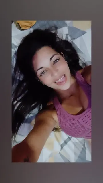 Alicia OnlyFans creator with engaging content