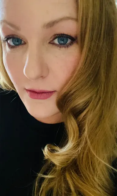 Wetmarrijane OnlyFans creator with blonde hair