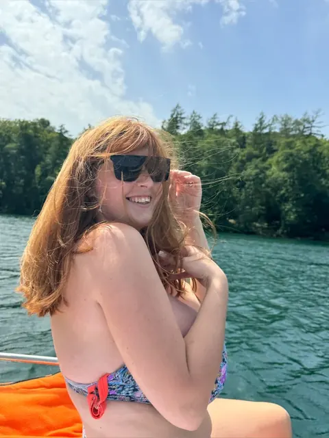 Olga OnlyFans red hair beauty