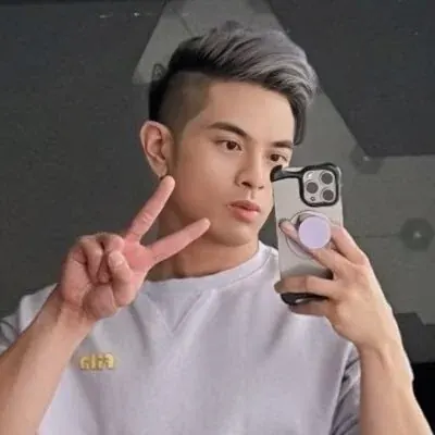 Ubedonuthole OnlyFans creator with grey hair