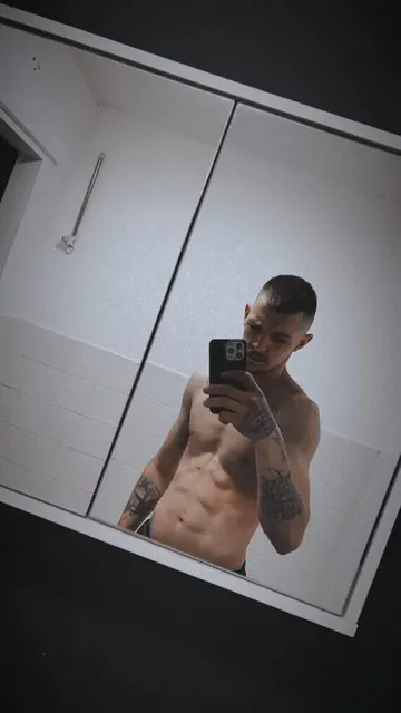 Unknowmale96 OnlyFans athletic tattooed creator