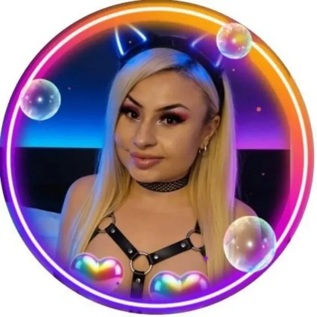 KYLIE F*CKING RAE OnlyFans bubbly big booty babe