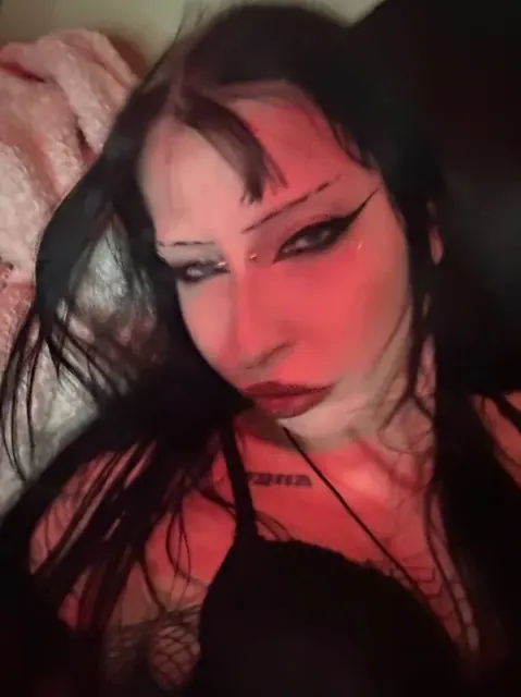 vampire petttt OnlyFans emo girl