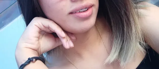 Vanessa OnlyFans artistic content creator