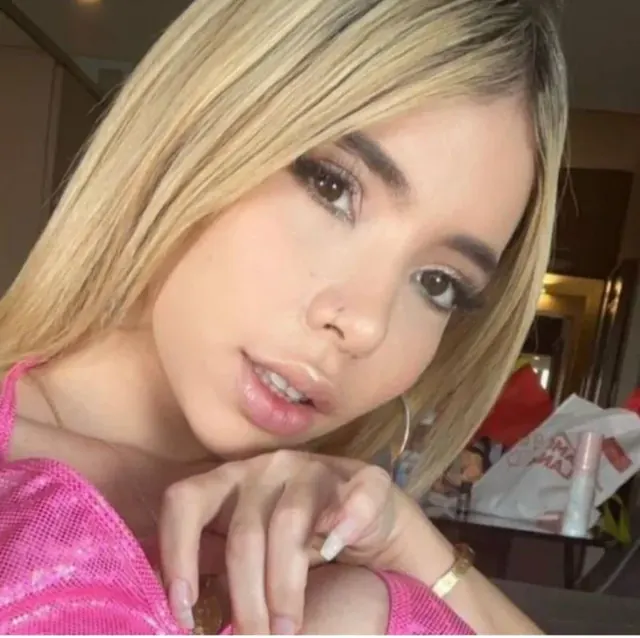 Vanessita OnlyFans sweet and kinky creator