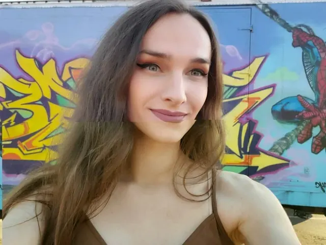 Veeweatherbee OnlyFans Slim Creator
