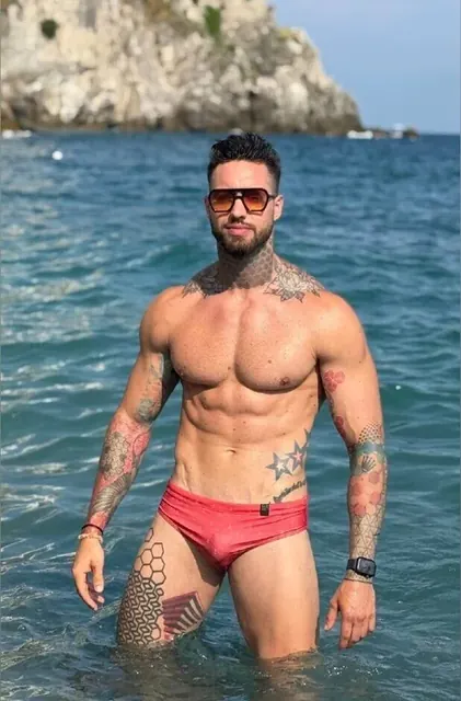 Viktor Onee OnlyFans muscular creator