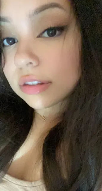 Goddess Violet on OnlyFans with captivating photos