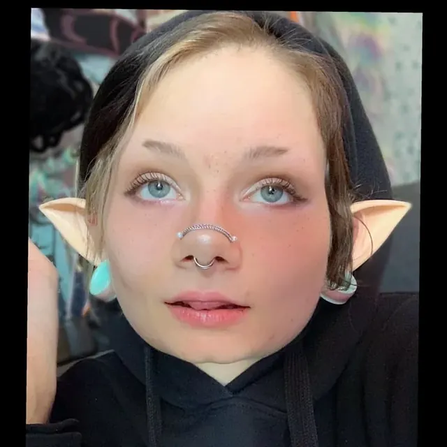 Bear OnlyFans cosplay enthusiast