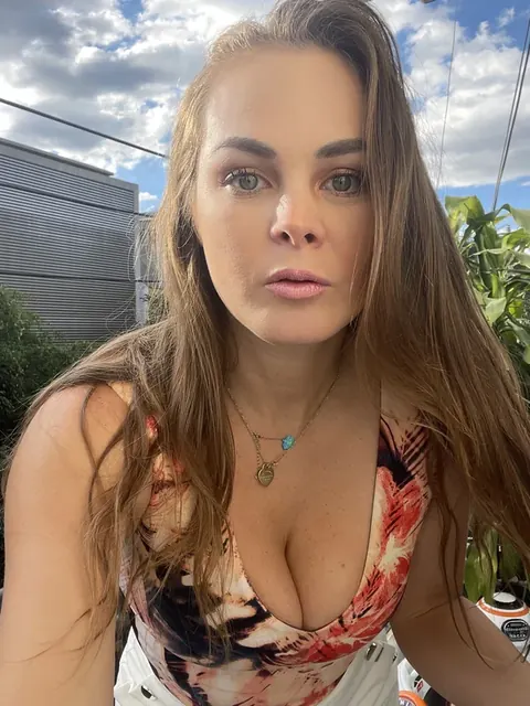 Virginia Ramirez OnlyFans creator with exclusive content
