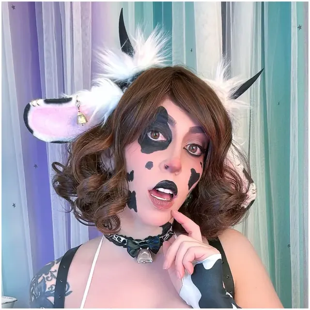 VividVivka OnlyFans creator with unique style
