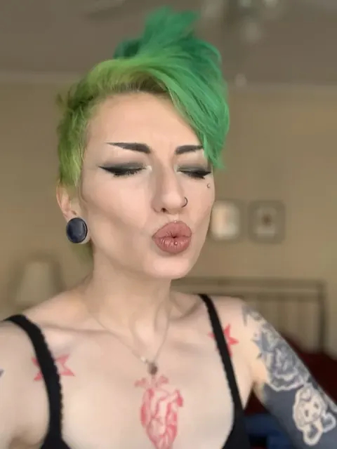Echo Voxx OnlyFans model performer