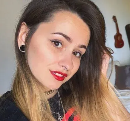Wanjin OnlyFans creator with captivating content