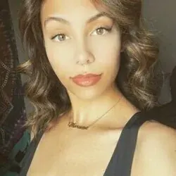 Roo OnlyFans creator with engaging content