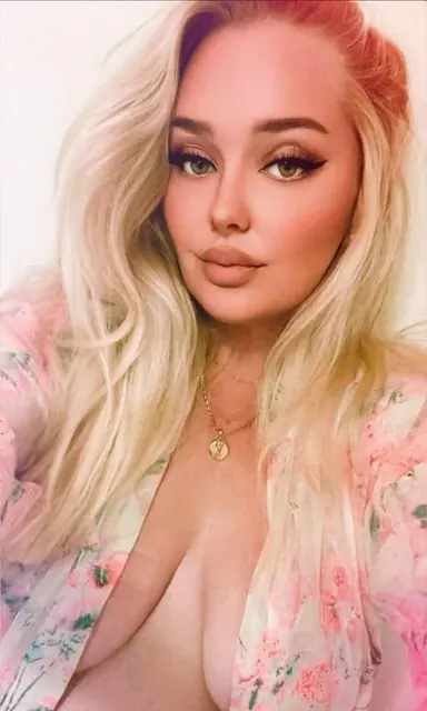 Willow's Promo World 5% OnlyFans Australian lingerie model