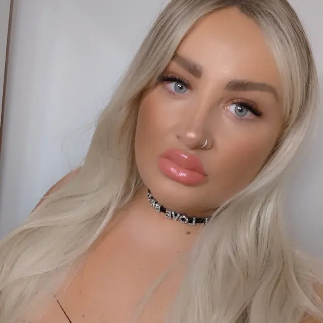 Xemilyx94 OnlyFans British BBW Creator