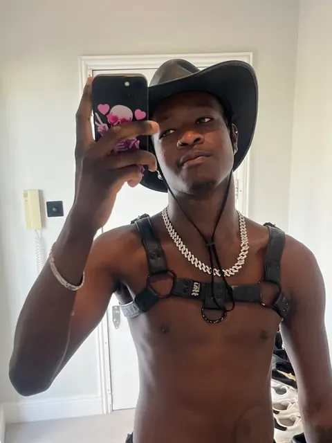 TheoXL OnlyFans creator with pierced appearance