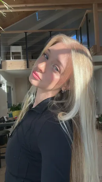 Goddess Kaylee on OnlyFans with unique content
