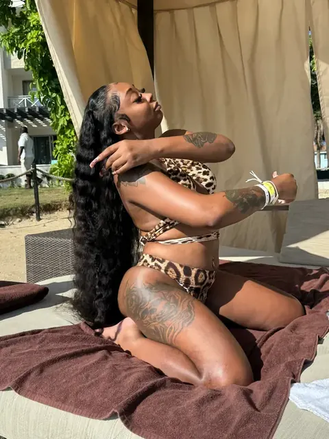 Xoxorosemariee OnlyFans creator with exclusive content.