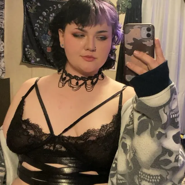 Ghostly Ghoul OnlyFans goth creator