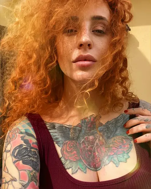 Yana Sinner OnlyFans tattooed redhead