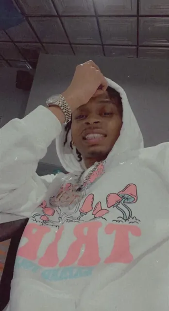 Yeahitsrell OnlyFans male creator with solo content.